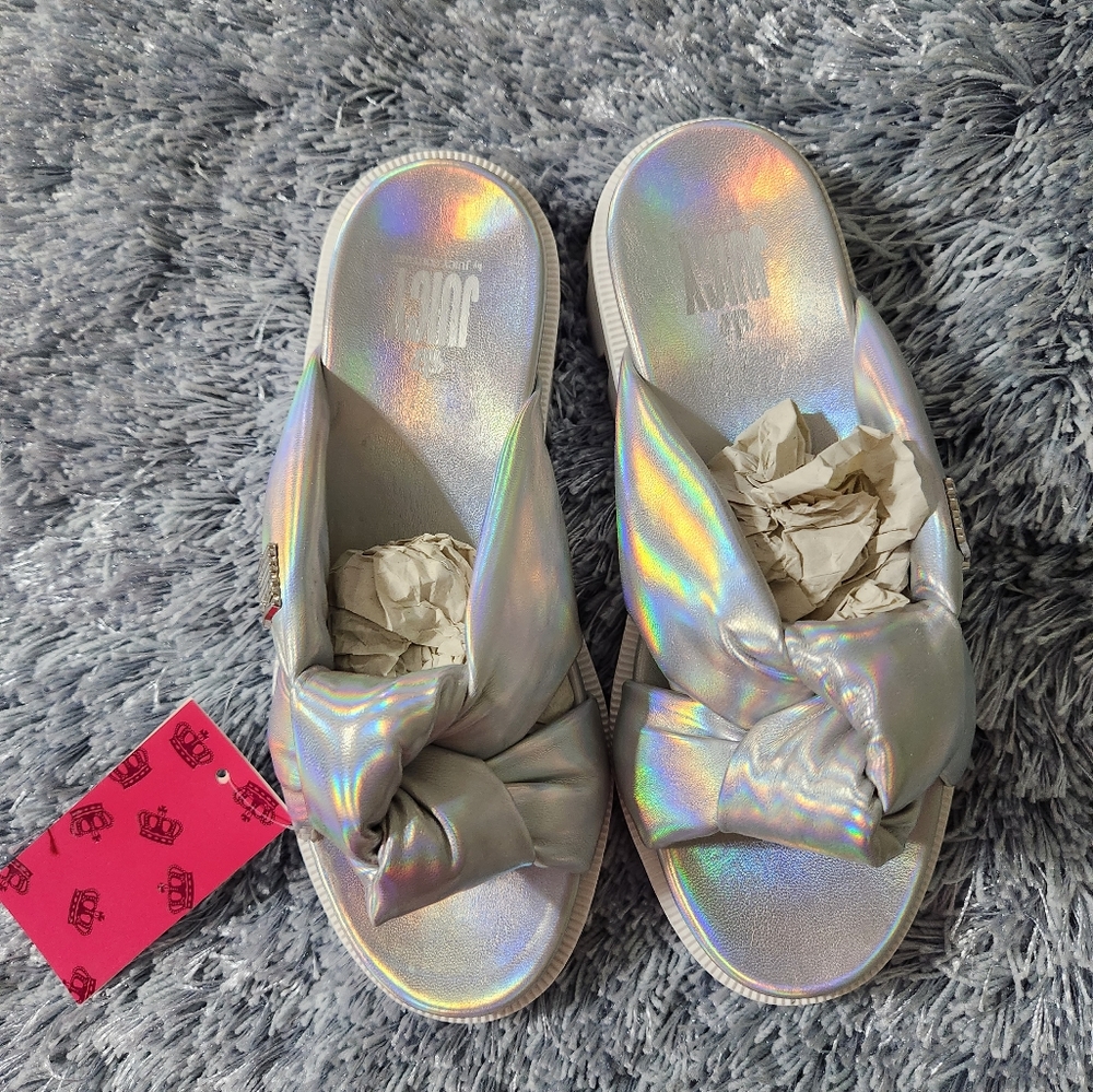 Juicy Couture Irridescent Silver J Unicorn Lug Sole Knot Detail Slides